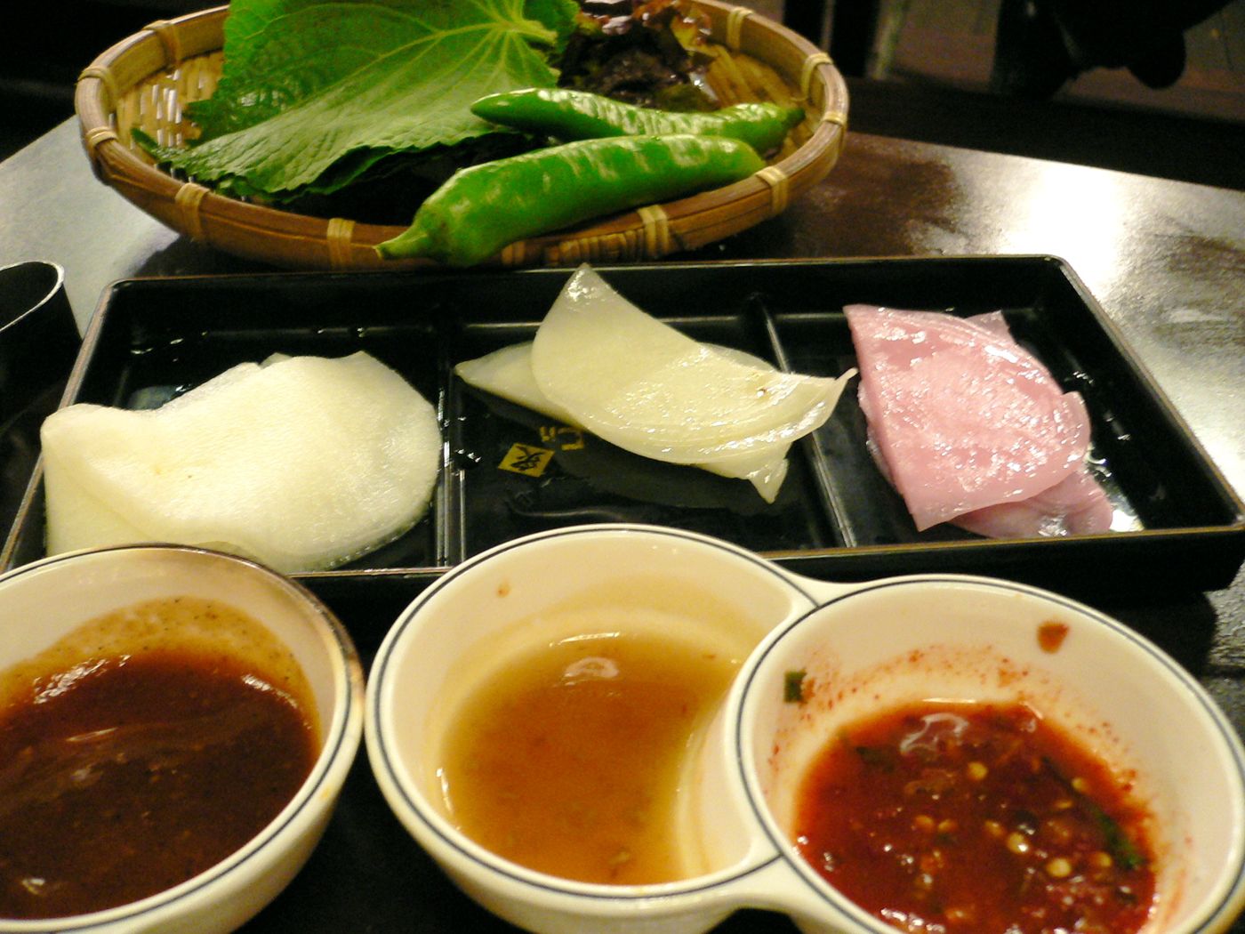 고기구이 상차림과 소스